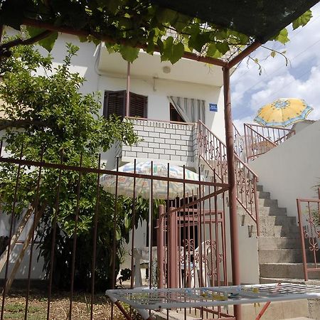 Apartments Bilic Vis Exterior photo