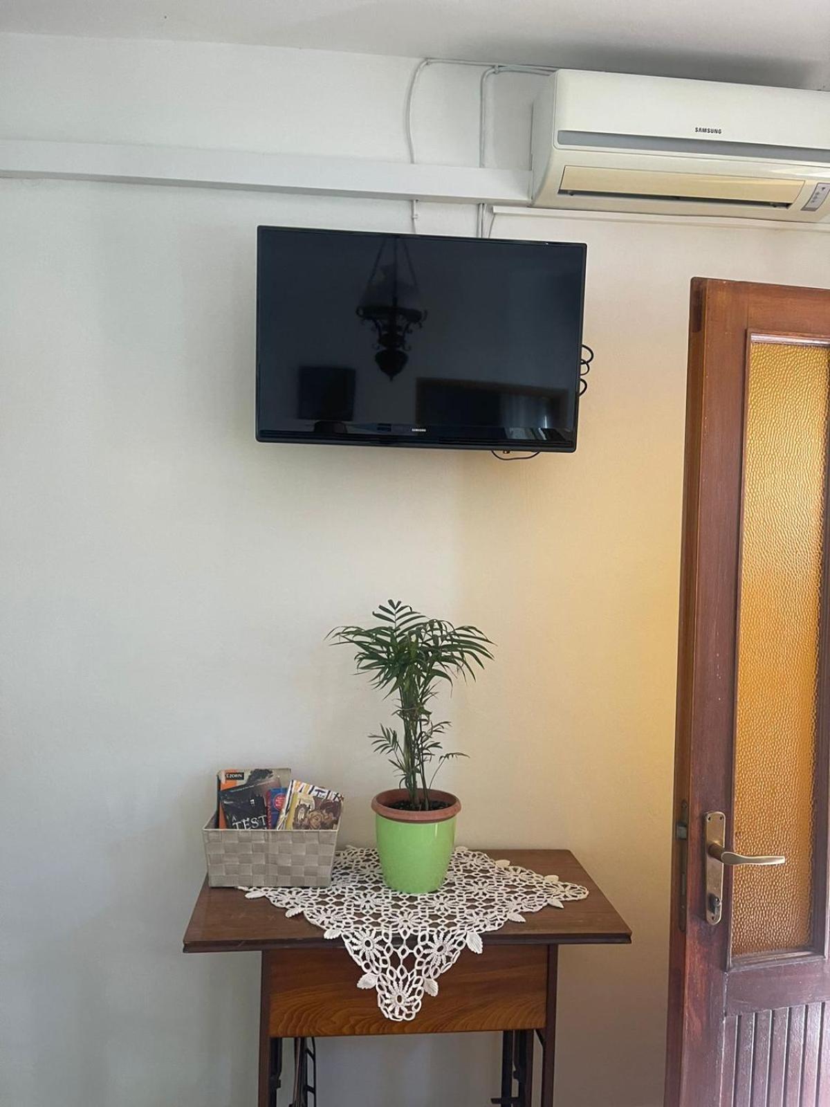 Apartments Bilic Vis Exterior photo